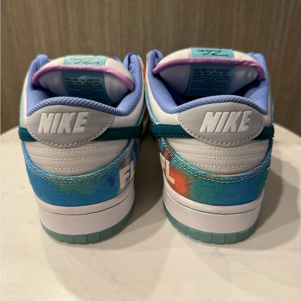 Futura Nike SB Dunk Low - Picture 6 of 7